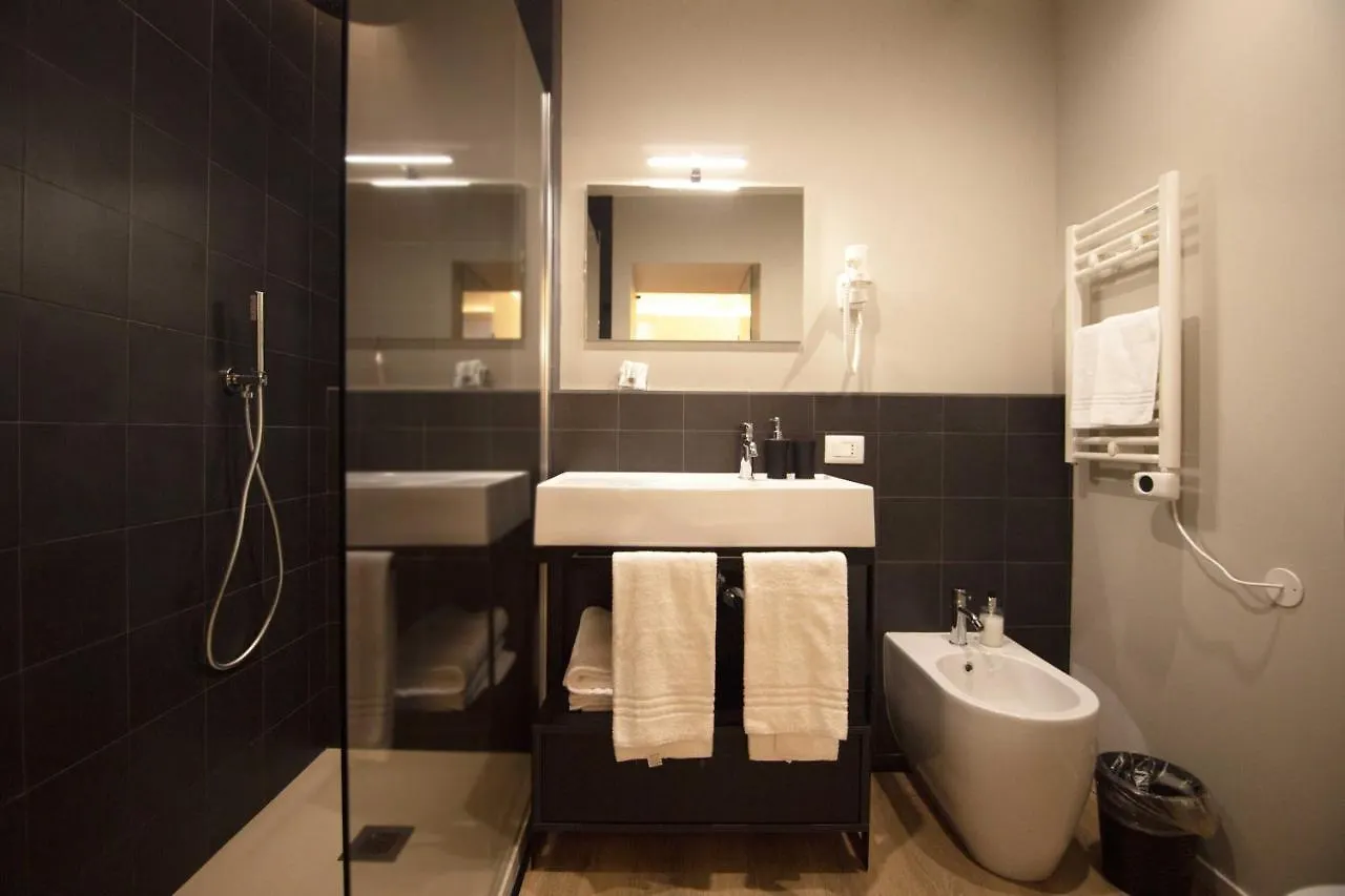 Palazzo Bellocchi - Suites & Apartments Brindisi Alojamento de Acomodação e Pequeno-almoço